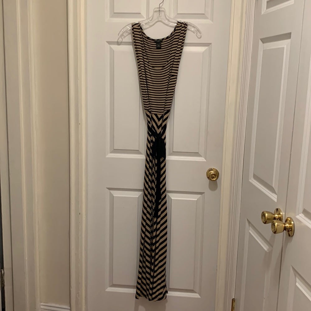 Ann Taylor Diagonal Strip Maxi Dress